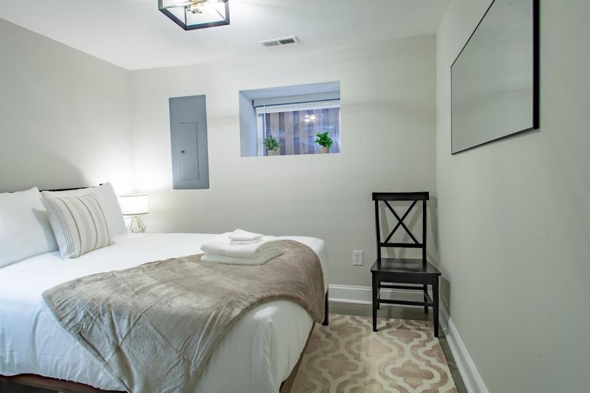Апартаменти 2-Br Petworth Pad Walk To Metro Subway Вашингтон Екстер'єр фото
